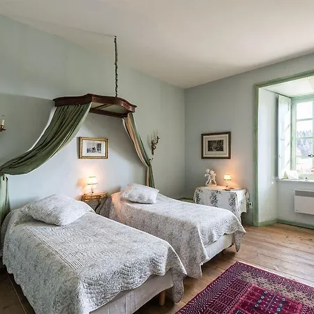 Chateau Des Marcilly Talaru 3*